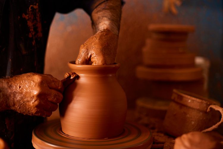 Util”Idade (Mãos com Idade)